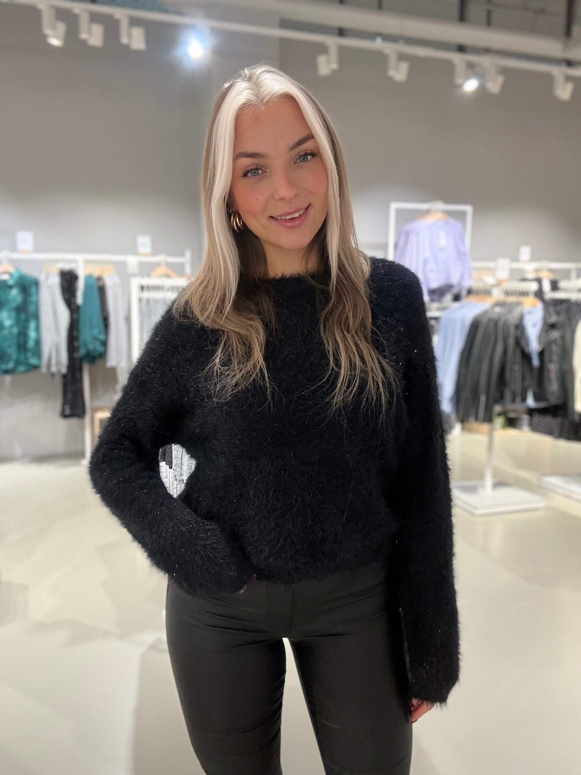 PCMIE Pullover - Black